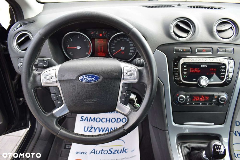 Ford Mondeo - 26