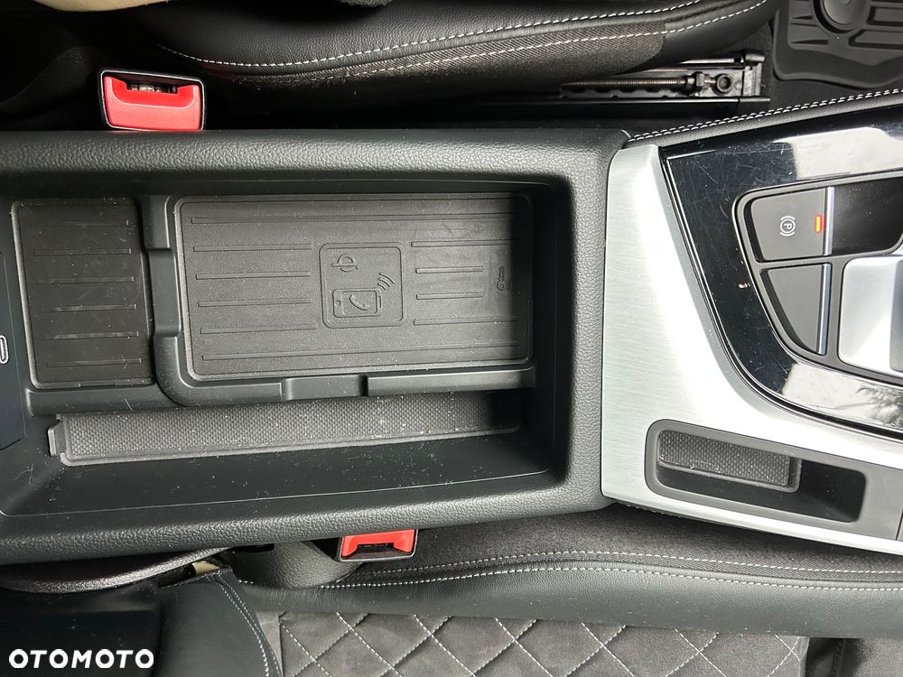 Audi A4 Avant 40 TDI quattro S tronic S line - 16