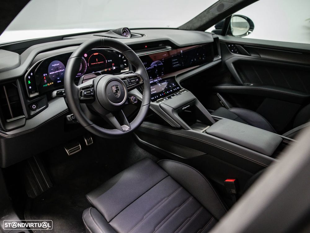 Porsche Cayenne Electric Turbo - 24