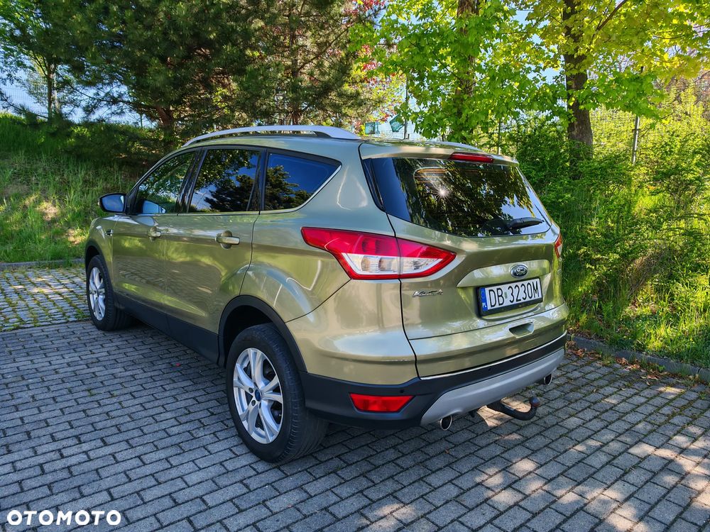 Ford Kuga 1.5 EcoBoost 2x4 Titanium - 5