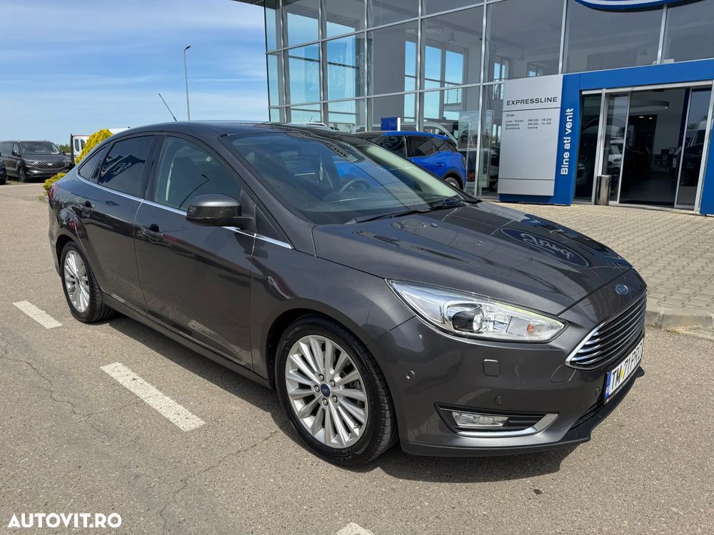 Ford Focus 1.5 EcoBoost Titanium - 6