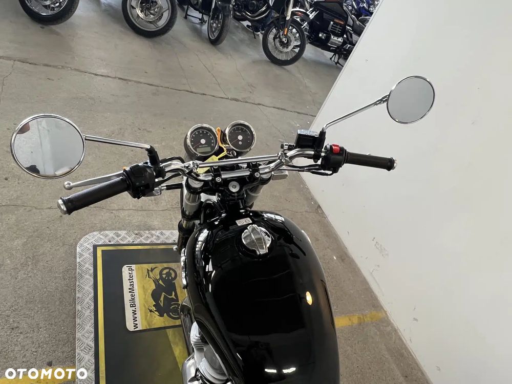 Royal Enfield Interceptor - 19