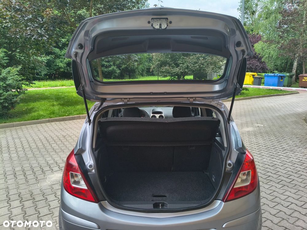 Opel Corsa - 16
