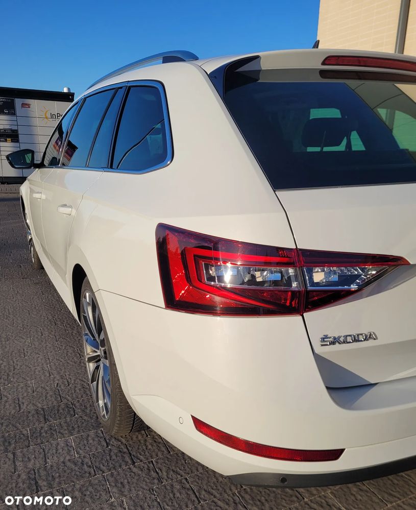 Skoda Superb 2.0 TDI 4x4 DSG L&K - 15