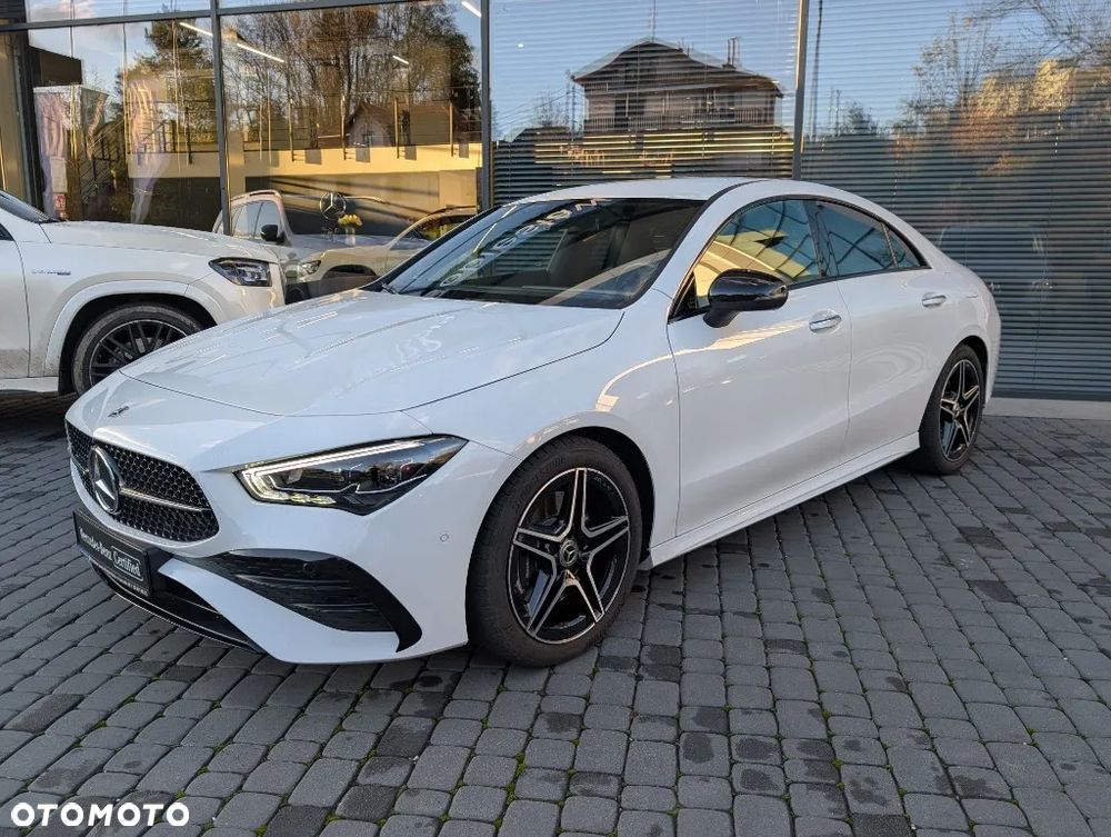 Mercedes-Benz CLA 200 AMG Line 7G-DCT - 2