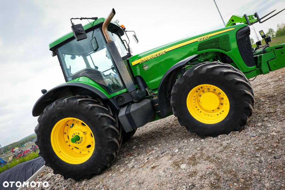 John Deere 8220 - 4