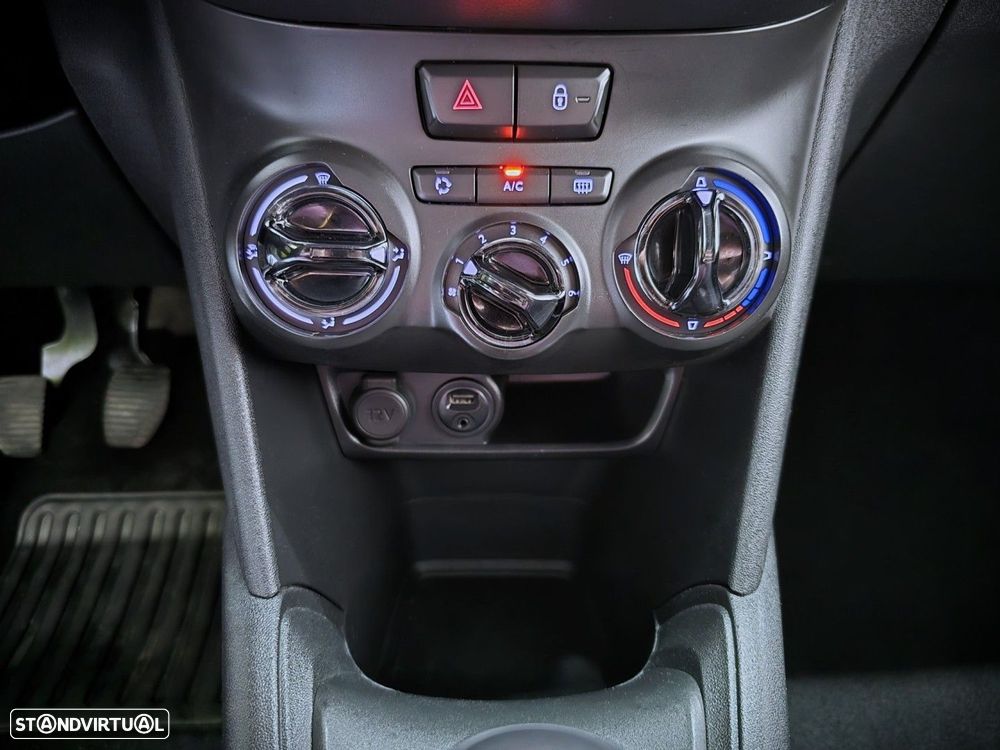 Peugeot 208 1.2 PureTech Active - 25