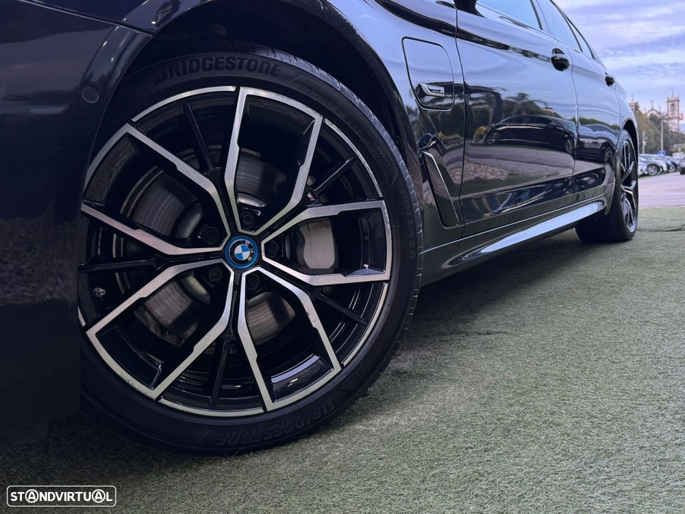 BMW 530 e Pack M - 5