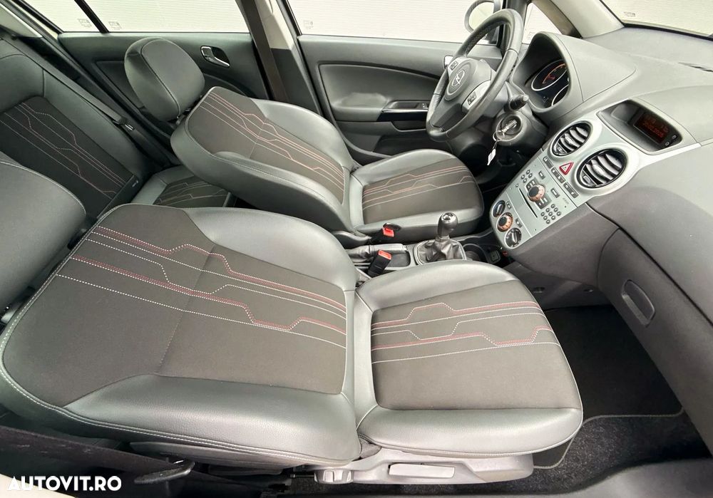 Opel Corsa 1.4 16V 150 Jahre - 18