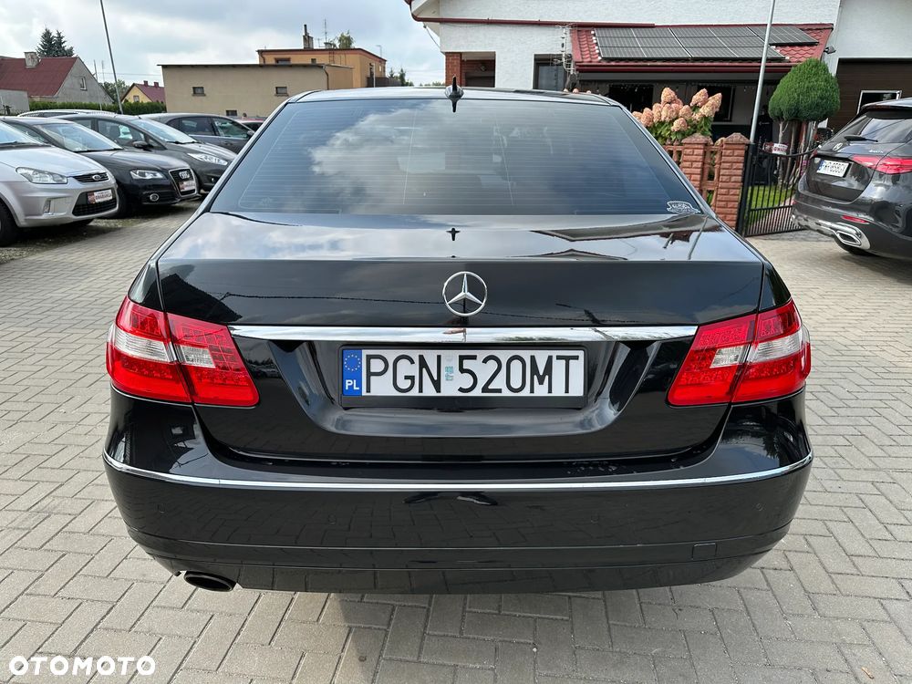 Mercedes-Benz Klasa E - 33