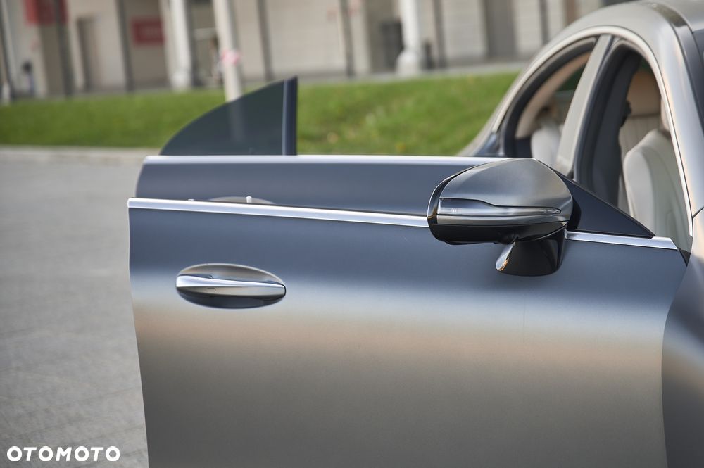 Mercedes-Benz CLS - 32