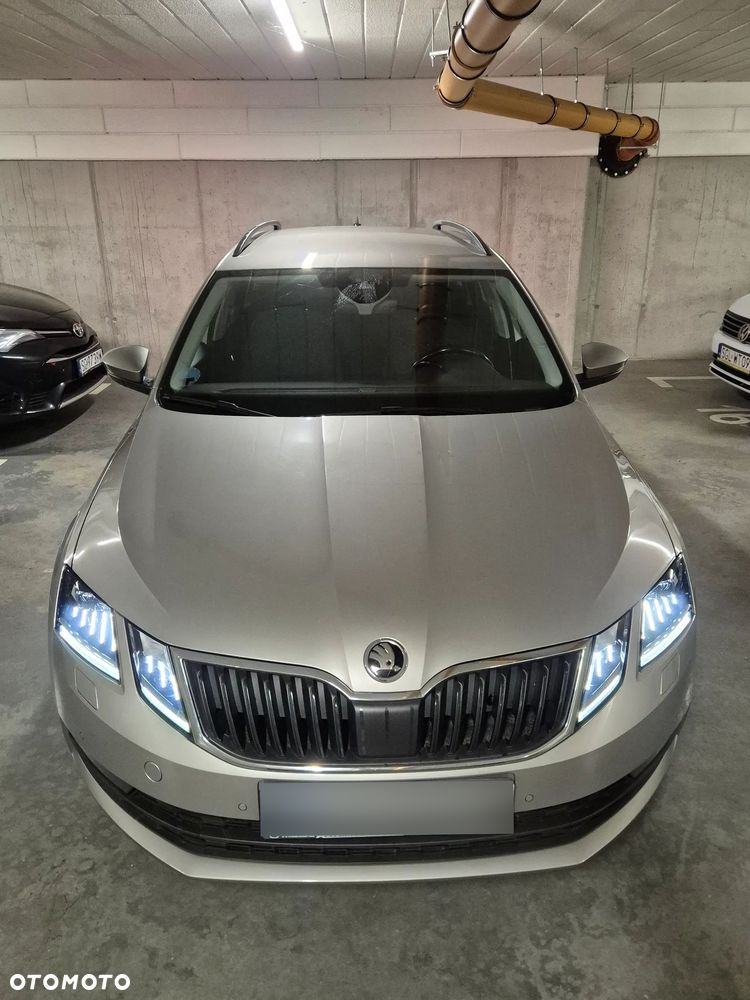 Skoda Octavia 1.8 TSI DSG Clever - 2