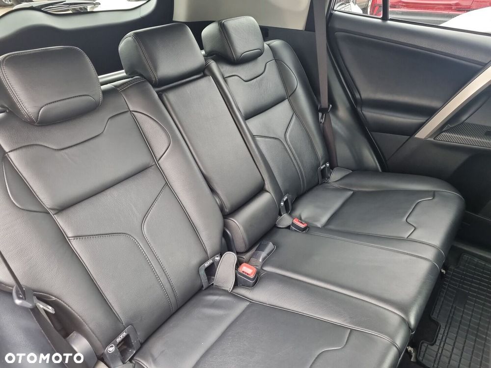 Toyota RAV4 - 12