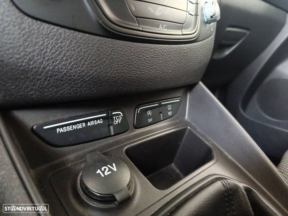 Ford Tourneo Courier 1.0 EcoBoost Ambiente - 17