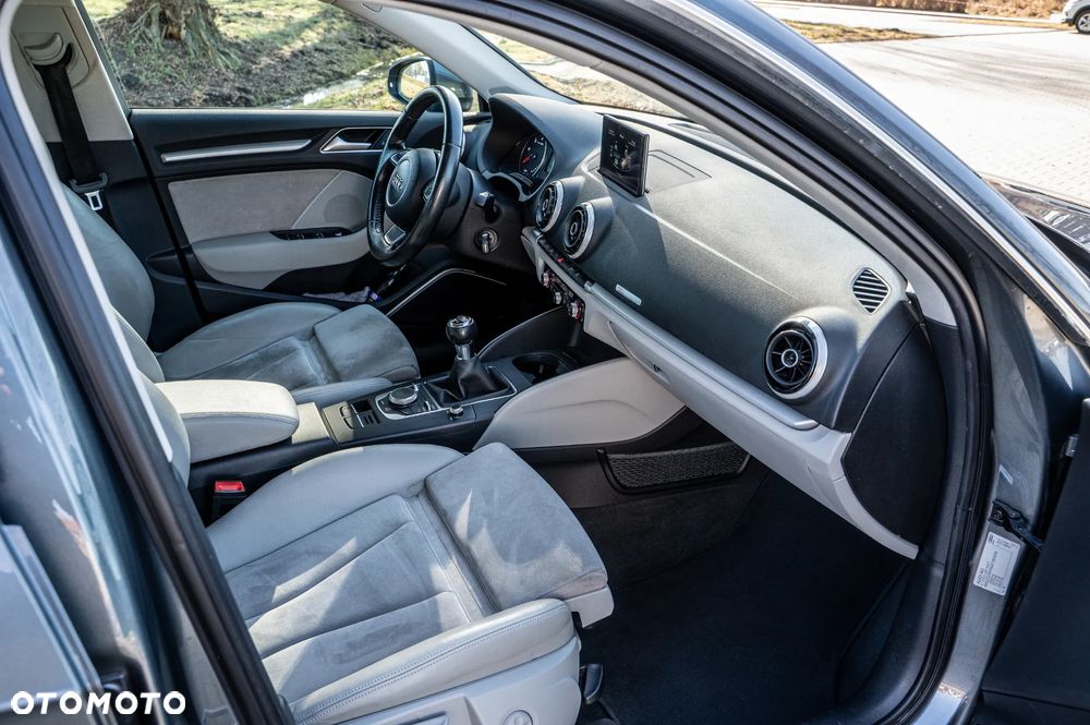 Audi A3 Sportback 1.6 TDI (clean diesel) S line Sportpaket - 3