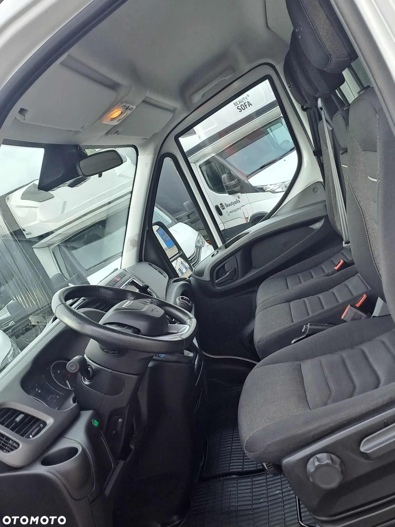Iveco Daily 50C18 bliźniak  Izoterma 8EP  Full Led - 9