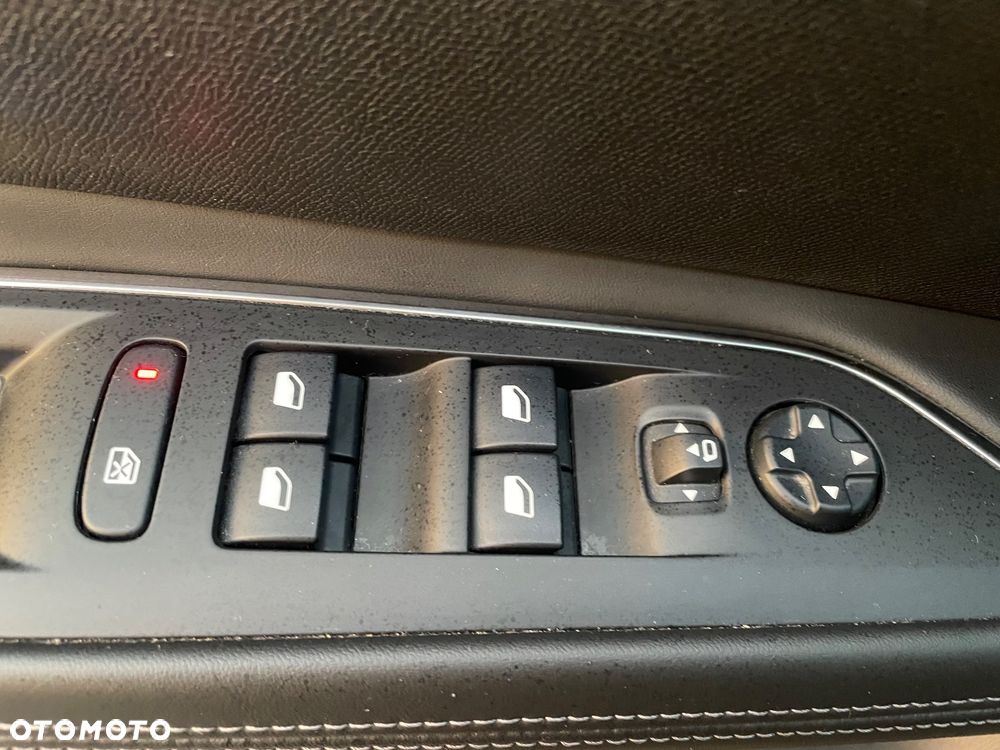 Peugeot 5008 2017