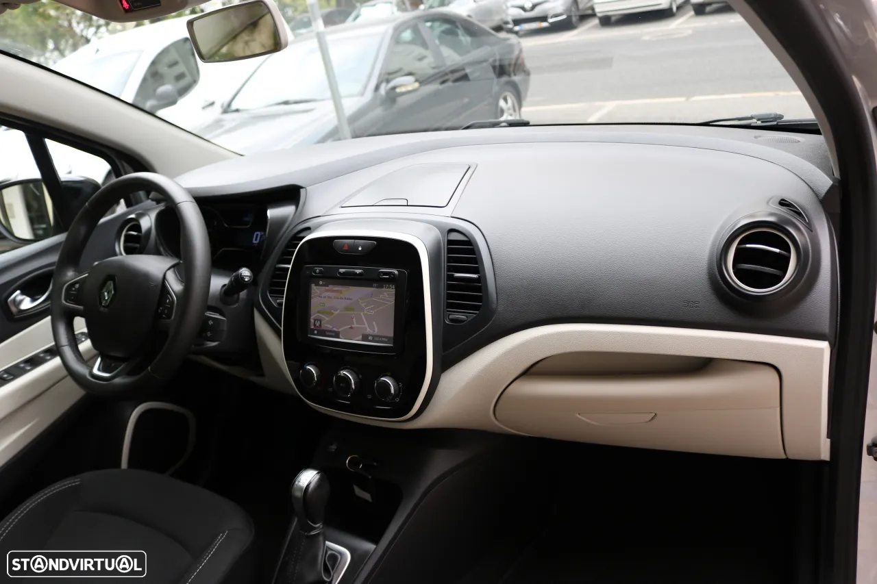 Renault Captur 1.5 dCi Exclusive EDC - 19