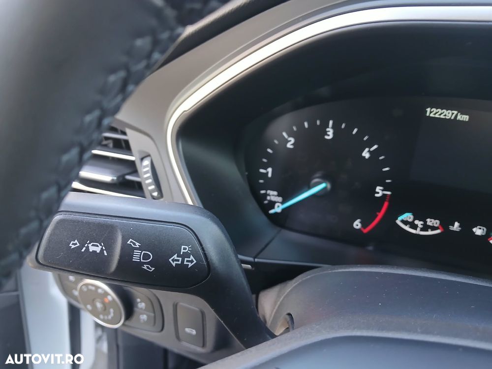 Ford Focus 1.0 EcoBoost Trend - 18