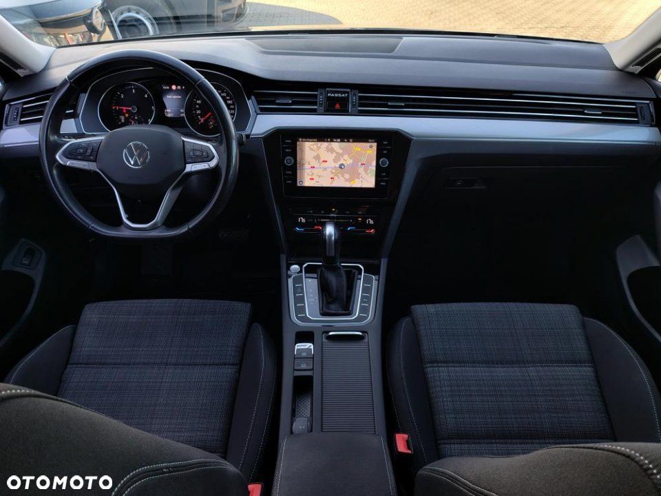 Volkswagen Passat - 17