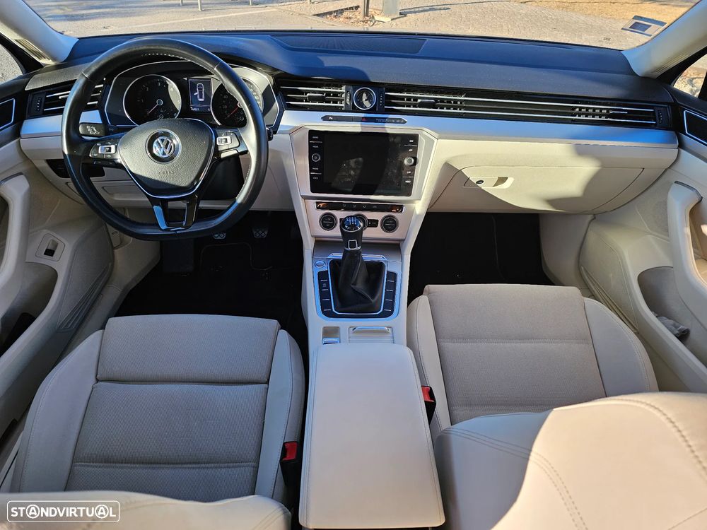 VW Passat Variant 2.0 TDI Confortline - 5