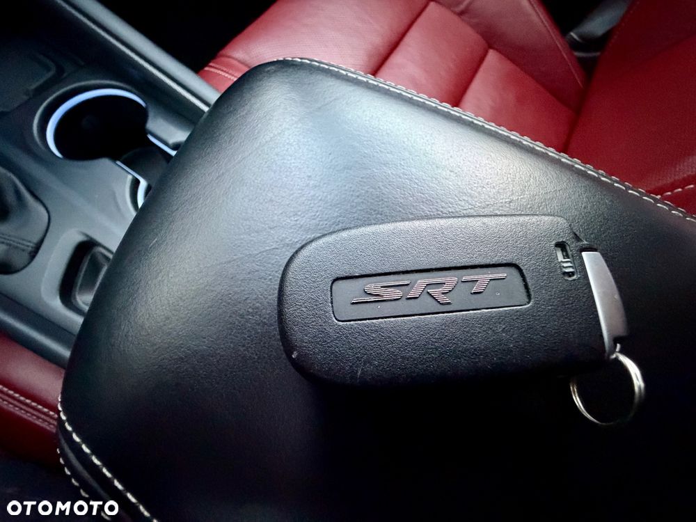 Dodge Durango 6.4 SRT - 34