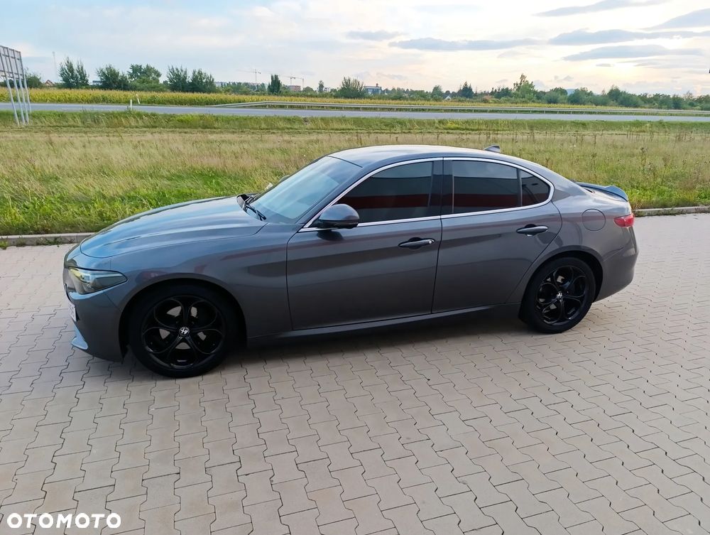 Alfa Romeo Giulia 2.2 Super - 24
