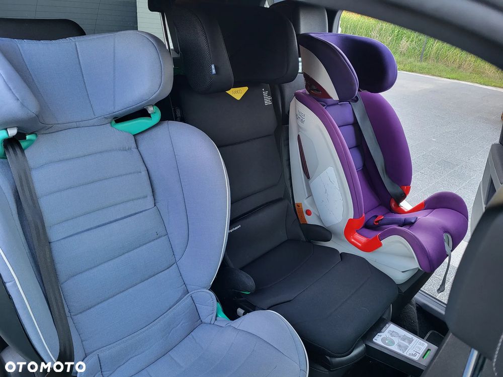 Volkswagen Touran - 2