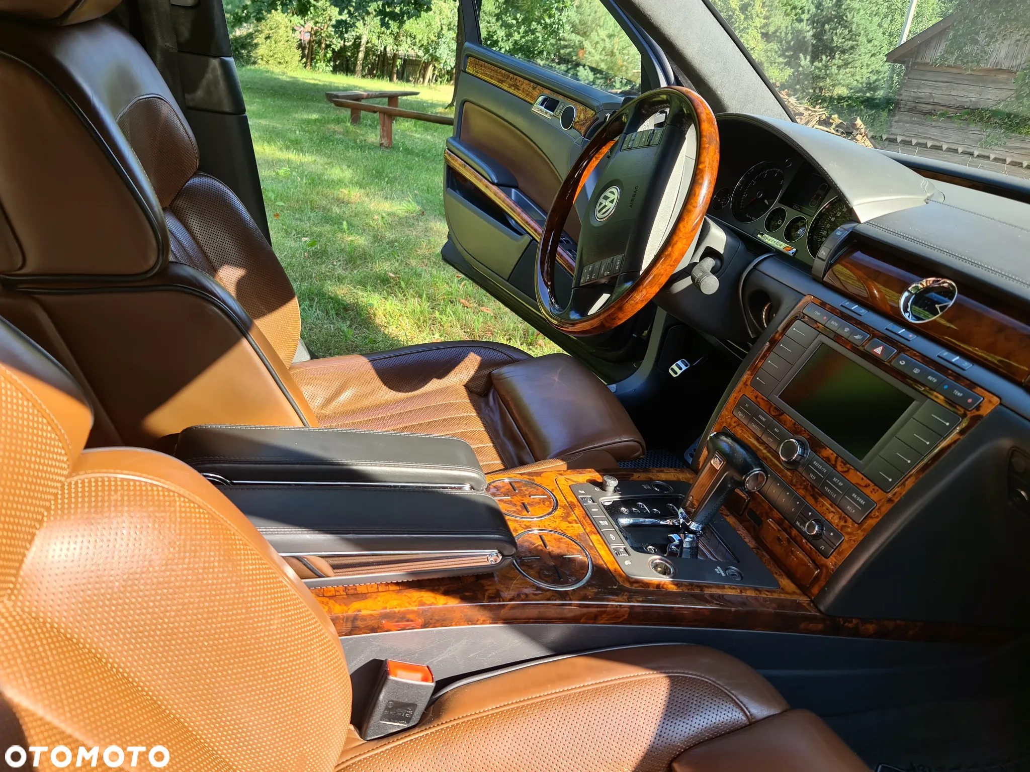 Volkswagen Phaeton 4.2 V8 4Mot L (4 os.) - 14