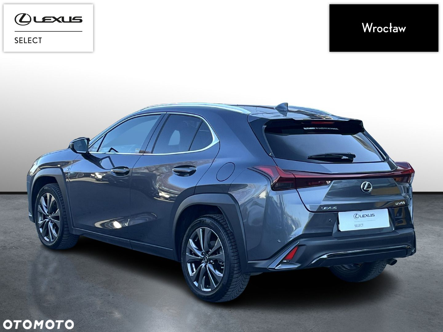 Lexus UX - 5