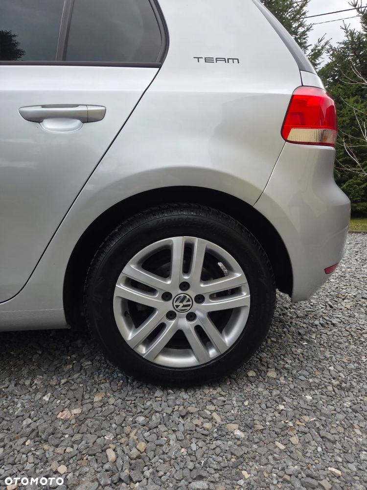 Volkswagen Golf 1.6 TDI DPF Comfortline - 21