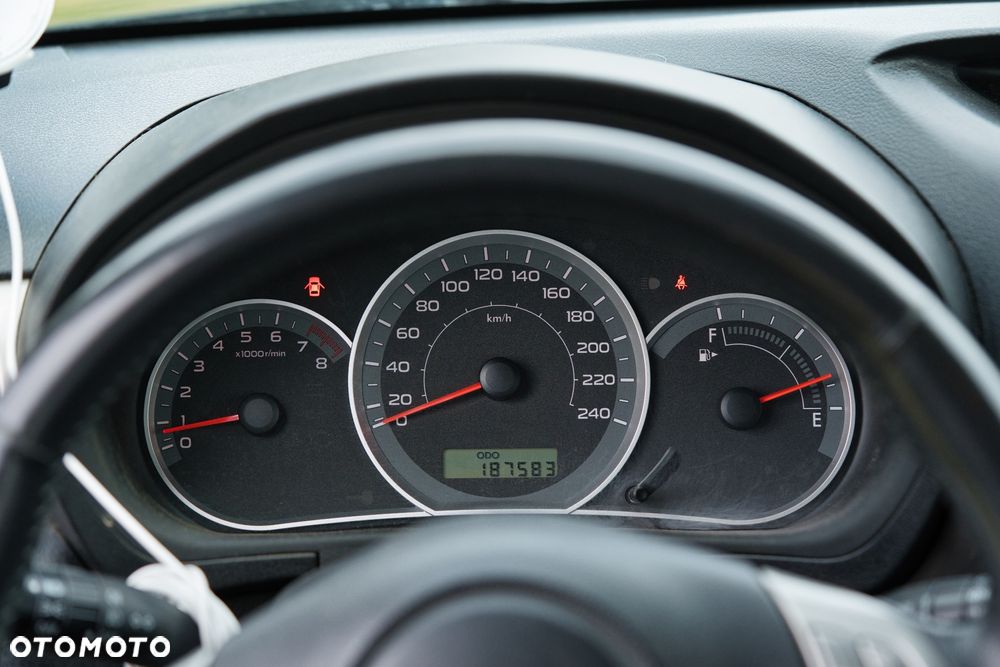 Subaru Impreza 1.5 RC - 13