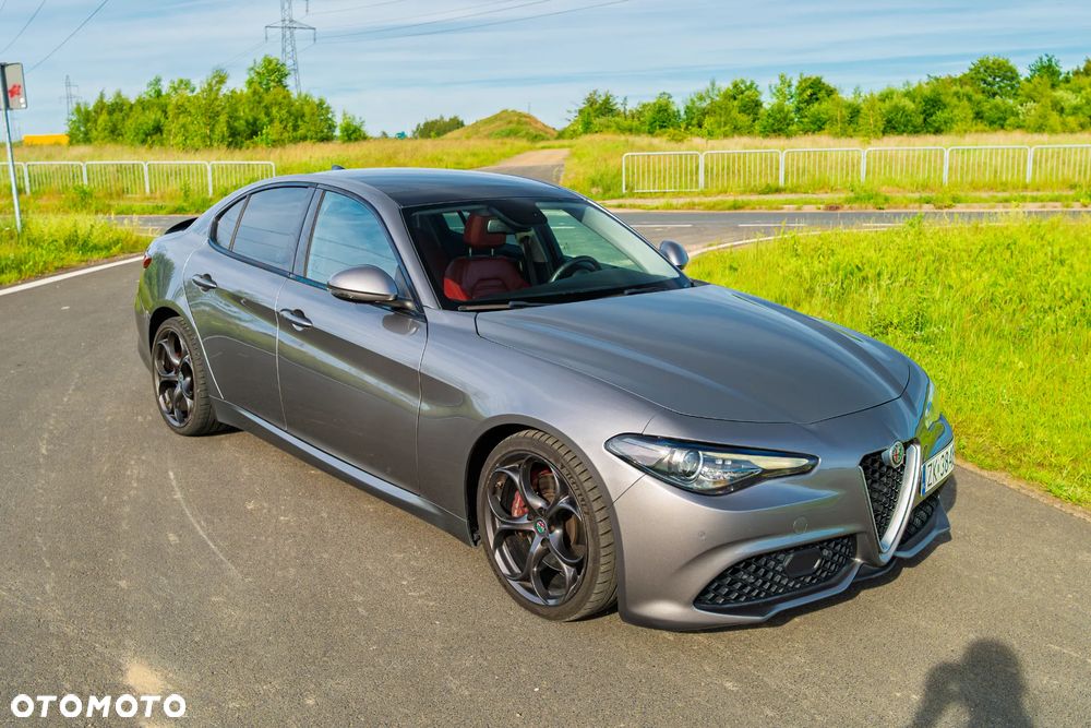 Alfa Romeo Giulia - 1