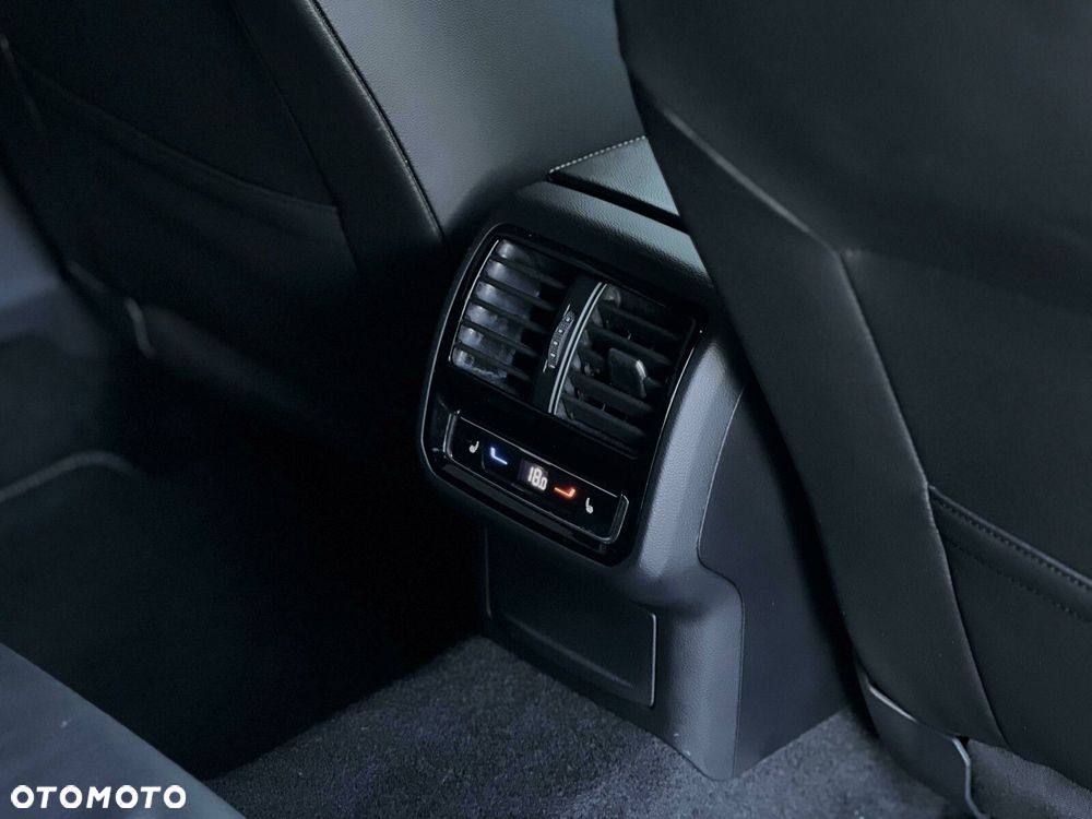 Volkswagen Arteon 2.0 TDI 4Motion R-Line DSG - 18