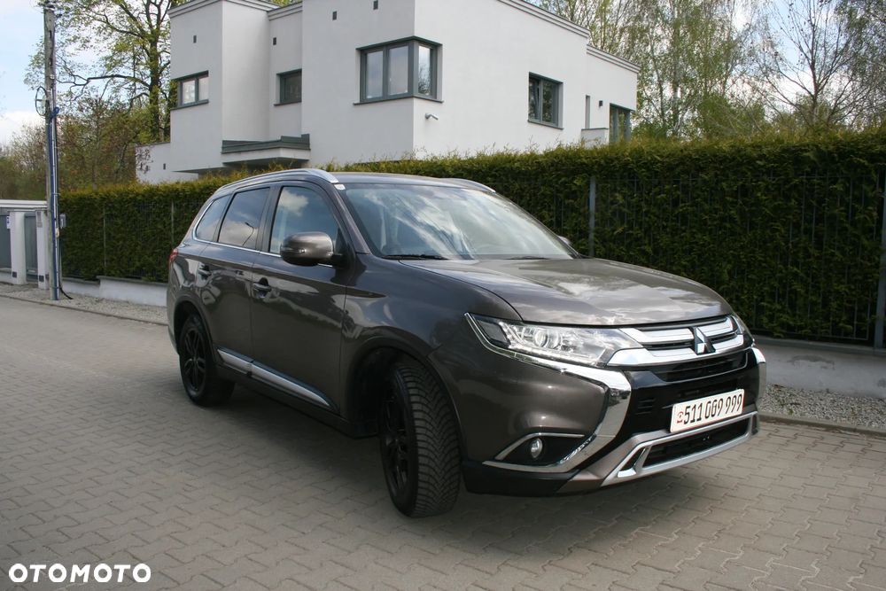 Mitsubishi Outlander 2.2 DID Intense - 34