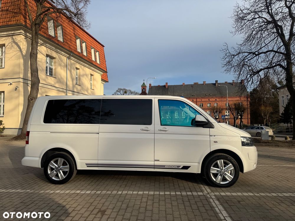 Volkswagen Caravelle - 11