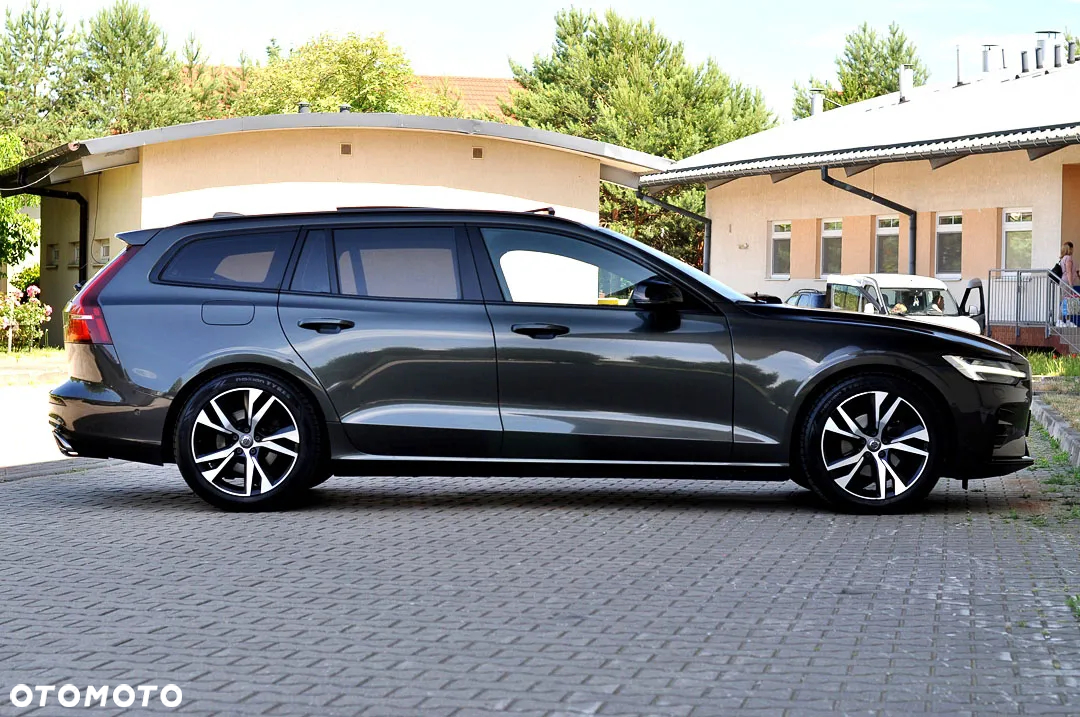 Volvo V60 D4 Geartronic R-Design - 13