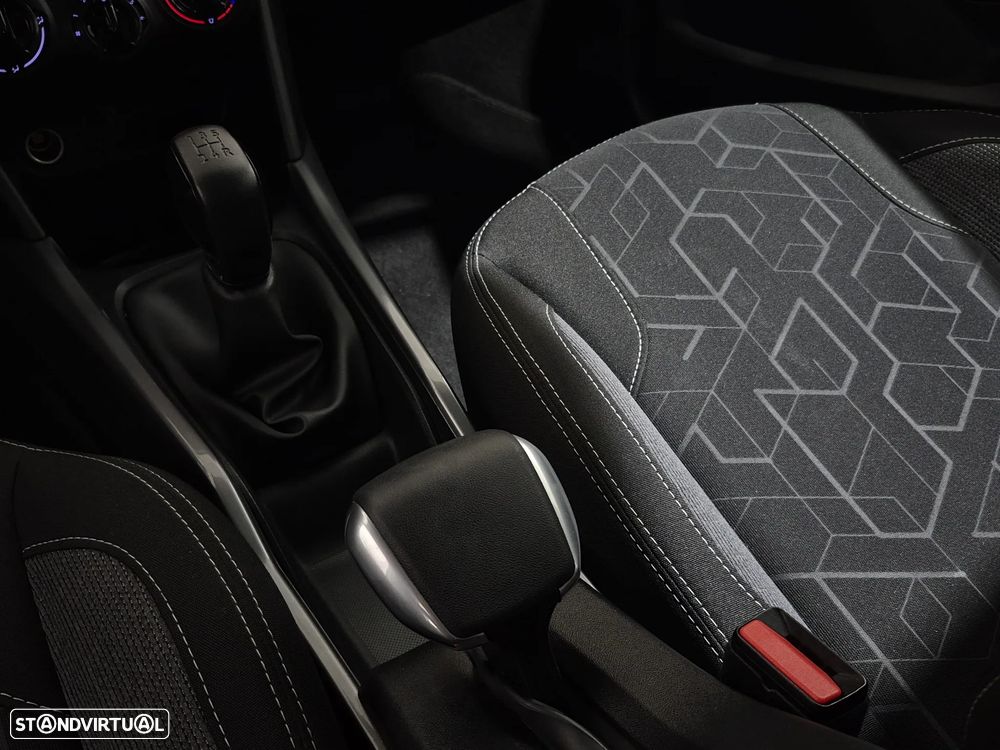 Peugeot 2008 1.2 PureTech Style - 12