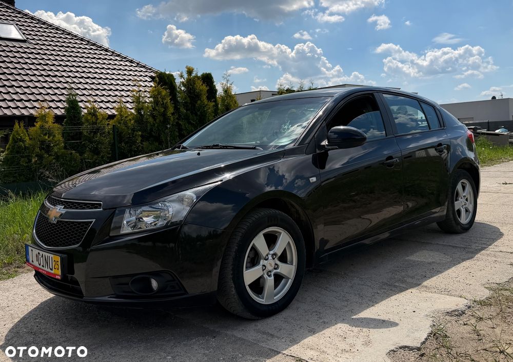 Chevrolet Cruze 1.6 LT - 16