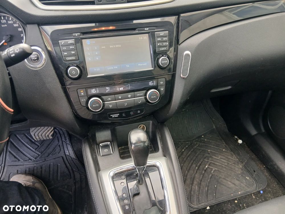 Nissan Qashqai 1.6 dCi Xtronic TEKNA+ - 12
