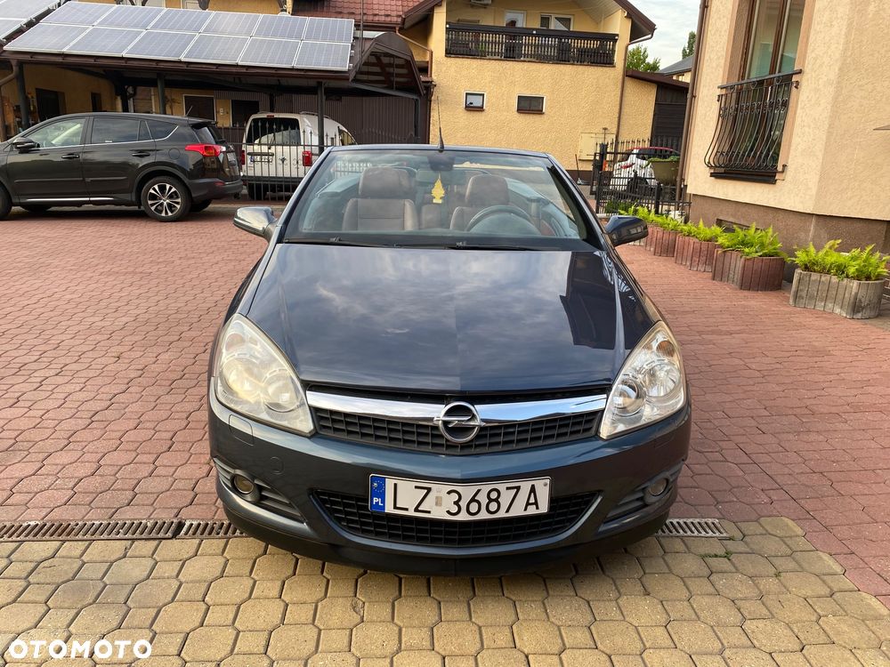 Opel Astra III GTC 1.9 CDTI Cosmo - 2