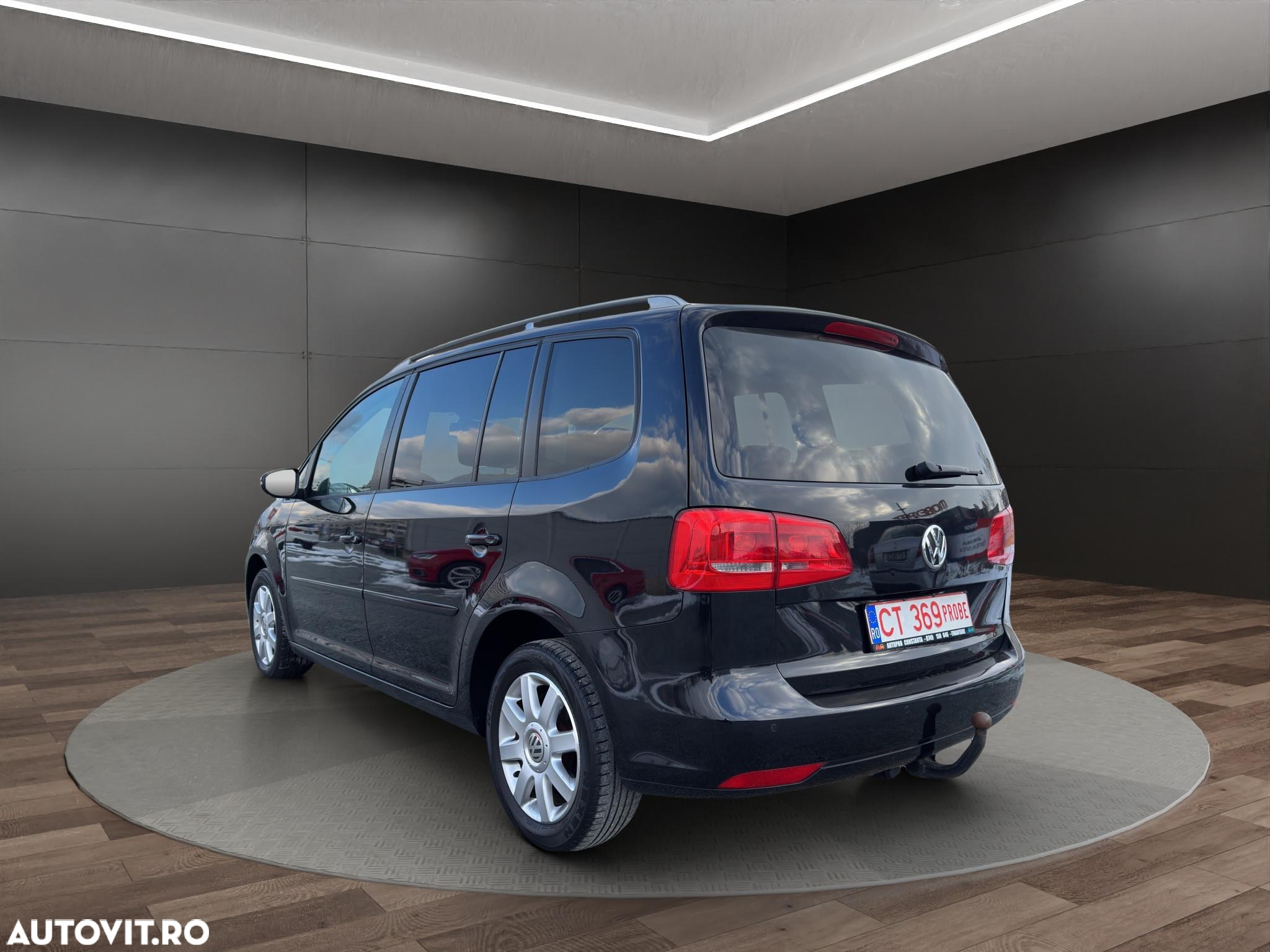 Volkswagen Touran 1.4 TSI MATCH - 3