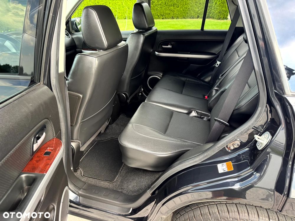 Suzuki Grand Vitara 2.0 De luxe - 11