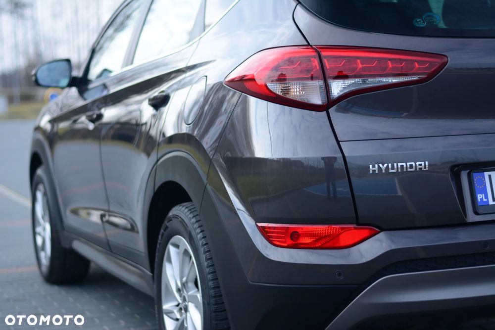 Hyundai Tucson 2.0 CRDI BlueDrive Style 2WD - 11