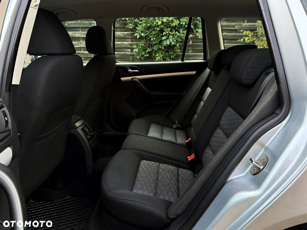 Skoda Octavia 1.6 TDI Ambiente - 16