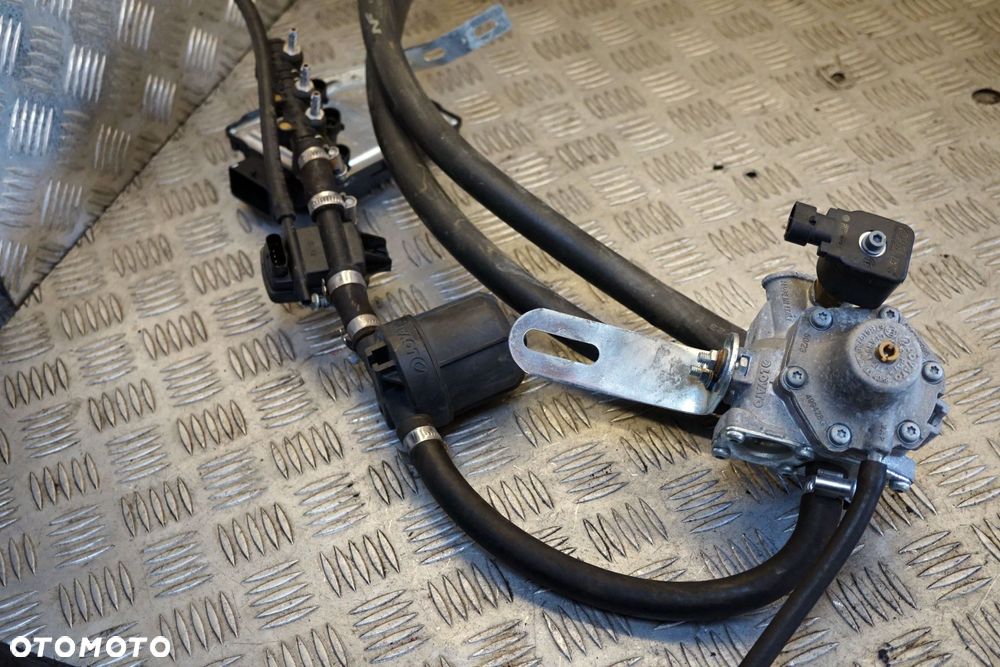 MODUŁ STEROWNIK YARIS CROSS 1.5 12V HYBRID INSTALACJA GAZOWA LOVATO SMART II 3 CYLINDRY TOYOTA 2020- - 14