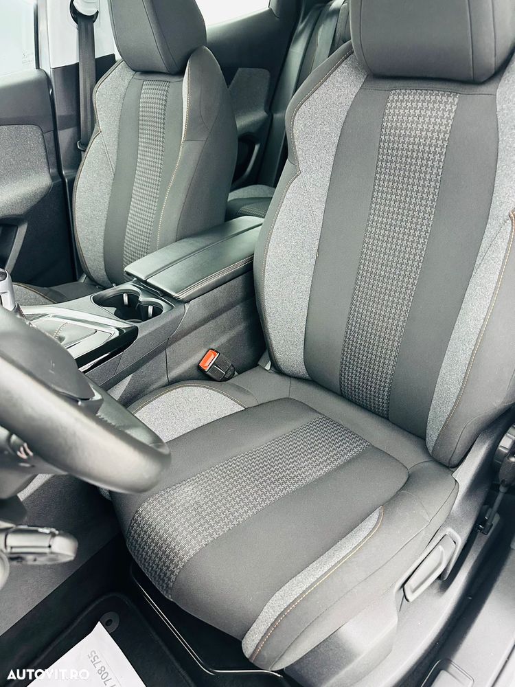 Peugeot 3008 PureTech 130 Stop & Start GPF Active - 14