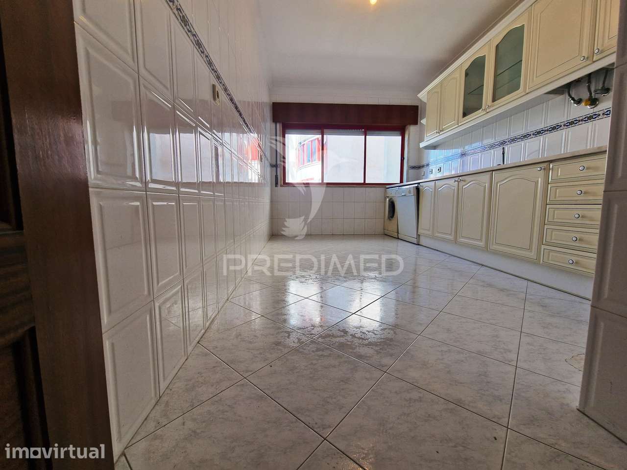 Apartamento T2 c/ parqueamento na Cavaleira - Grande imagem: 5/19