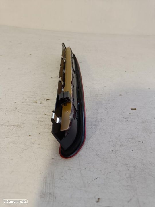 Farolim 3° stop vw golf V 5 / golf VI / Passat B7 SW carrinha ( novo) - 3