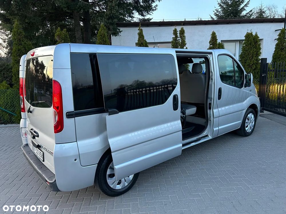 Opel Vivaro 2.0 CDTI L2H1 Life Cosmo - 11